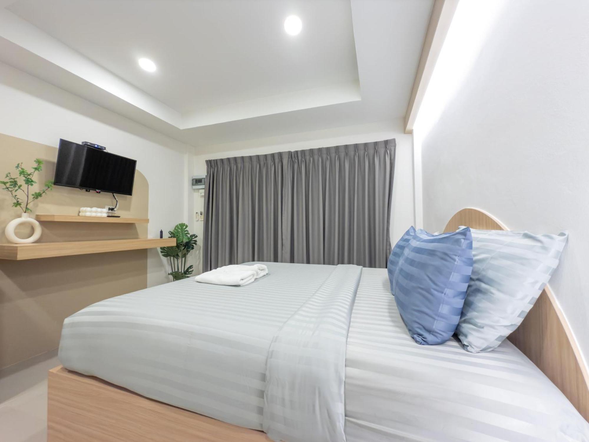 The Seathru Koh Larn Pattaya Exterior foto