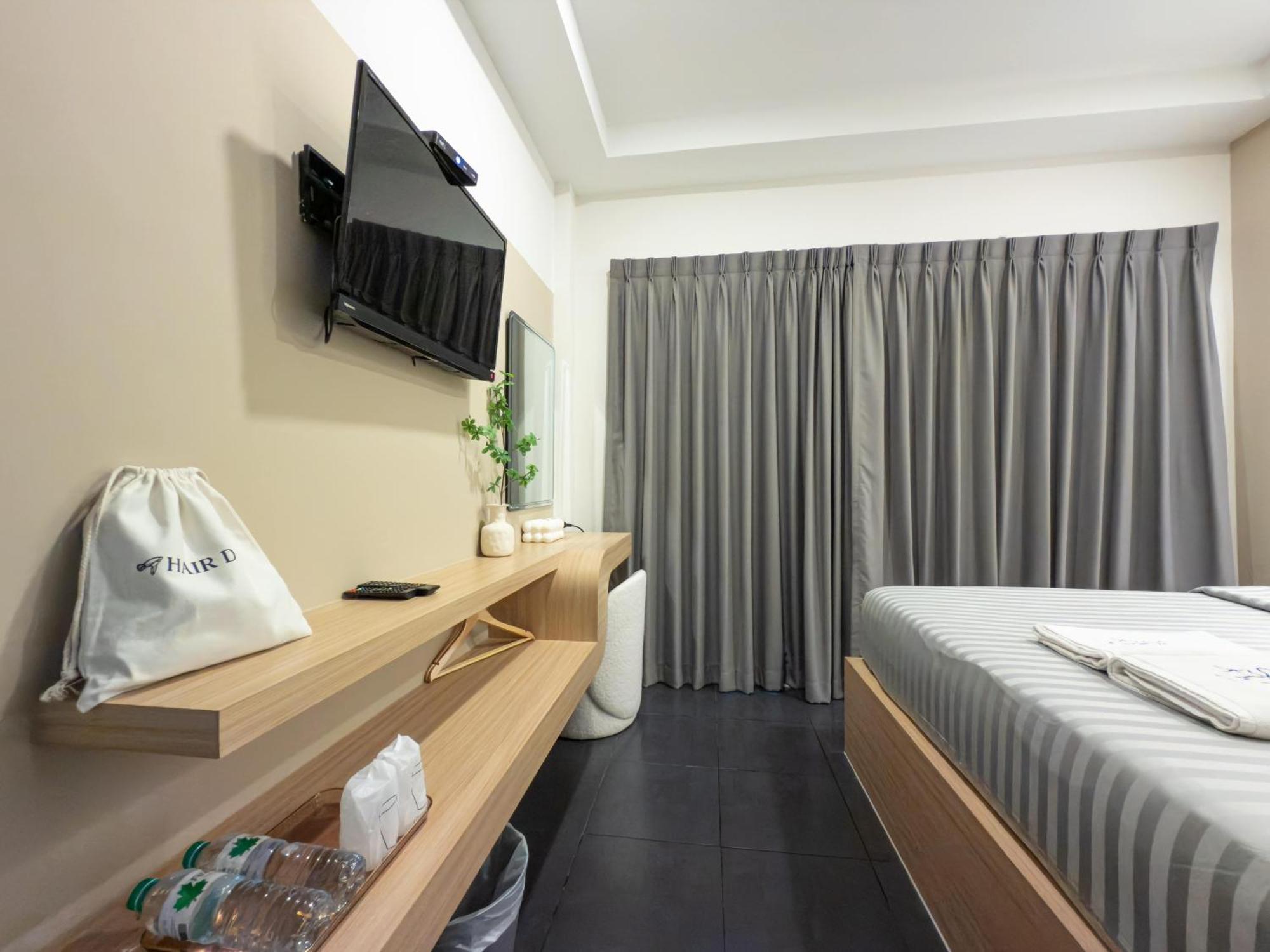 The Seathru Koh Larn Pattaya Exterior foto